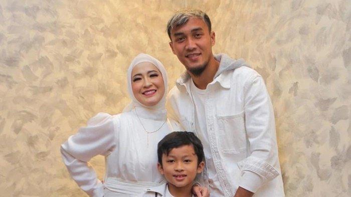 Okie Agustina bahkan mencurahkan betapa pilunya mendapati Miro Materazzi, mengetahui bahwa ibunya sempat akan dipolisikan oleh Gunawan.