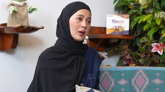 PAULA CERITA SOAL RUMAH TANGGA - Paula Verhoeven mengungkapkan alasannya mengganti nama kontak Niko Surya nama wanita.