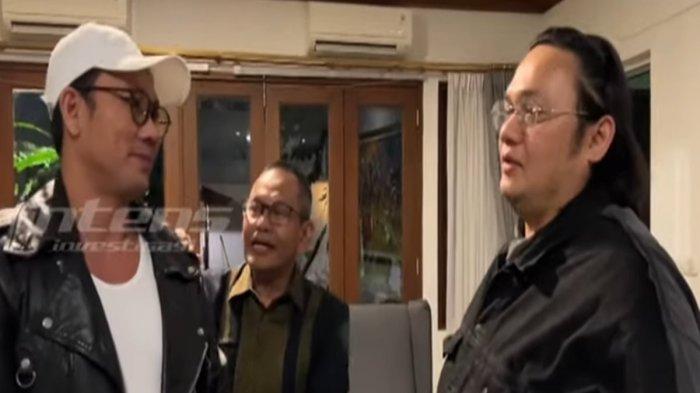 Pengacara Farhat Abbas tuntut Denny Sumargo minta maaf pasca rumahnya didatangi sang Youtuber.