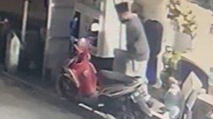 Penyesalan FA Keponakan Bunuh Paman Bos Warung Madura, Menahan Tangis Lakukan Perbuatan Keji