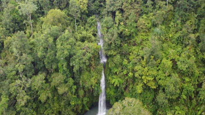 
Air Terjun Lematang Indah yang pernah menjadi objek wisata paling favorit dizamannya di Kota Pagar Alam, Sumatera Selatan.