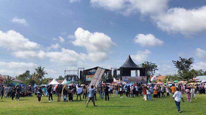 Prabowo Subianto dikabarkan batal hadir dalam kampanye di Lapangan Desa G1 Mataram Kecamatan Tugumulyo, Musi Rawas, Sumsel, Rabu (7/2/2024).