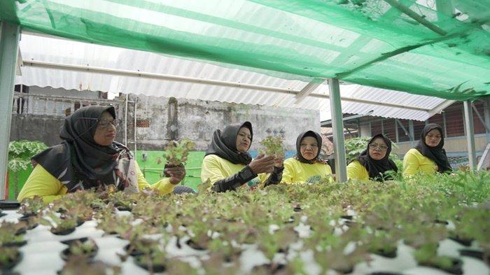 Kilang Pertamina Plaju terus berkomitmen menjalankan praktik terbaik (best practice) dalam kepatuhan pada aspek lingkungan melebihi yang dipersyaratkan (beyond compliance) dalam operasionalnya.