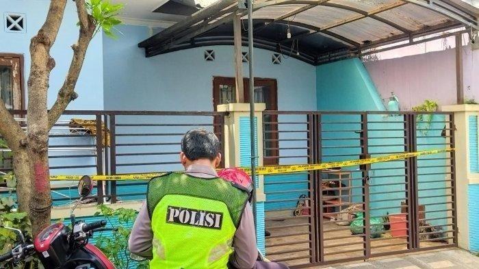 Rumah tempat kejadian perkara suami cekoki istri cairan pembersih lantai.