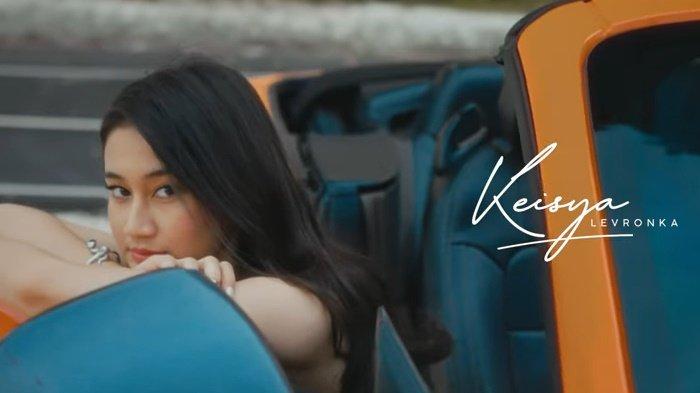 Lirik dan Terjemahan Lagu Keisya Levronka - Better On My Own, Trending