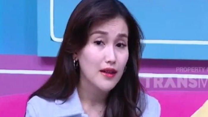 Terungkap nasib cincin pertunangan dan barang seserahan Ayu Ting Ting yang diberi Lettu Fardhana usai batal menikah.