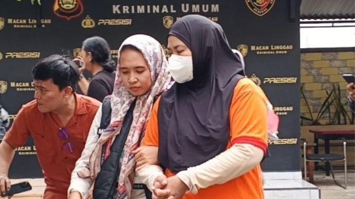 Tersangka penipuan CEO PT BNS, Tika Wulandari, saat digelandang penyidik menuju ruang tahanan Polres Lubuklinggau, Rabu (4/6/2025).