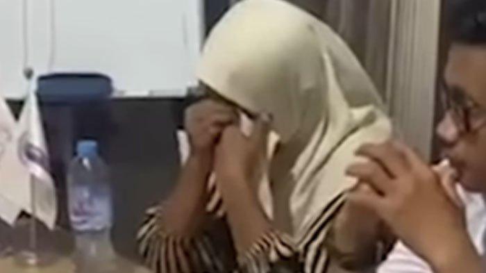 VIDEO Kondisi Anak Polisi Dipukul Supriyani Pakai Sapu Janggal, Sempat Ngaku ke Ibu Jatuh di Sawah