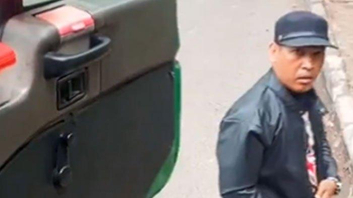 Sopir truk berkumpul untuk melakukan aksi protes terhadap pungli