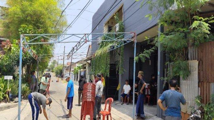 Kediaman rumah bocah yang ditemukan tewas dengan wajah di lakban di Komplek BBS RT/RW 01/04 Kelurahan Ciwedus, Kecamatan Cilegon, Kota Cilegon, Kamis (19/9/2024).