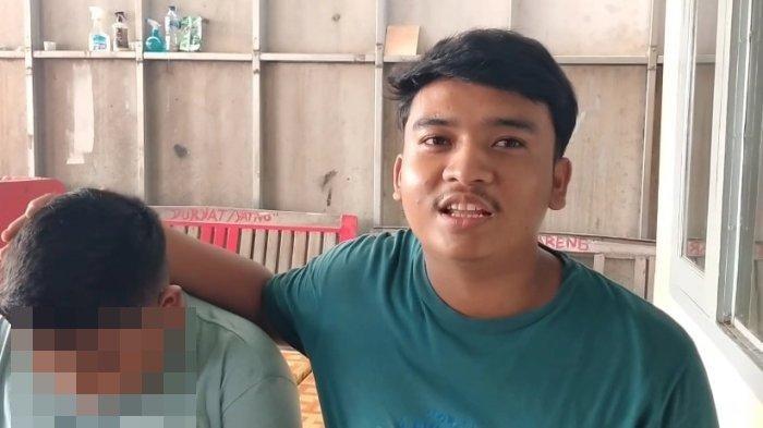 DIGUGAT KAKEK SENDIRI - ZI (12), siswa kelas 5 SD di Kabupaten Indramayu, digugat oleh kakek dan nenek kandungnya sendir