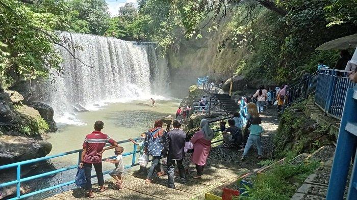 Air Terjun Temam Lubuklinggau Dibuka Kembali, Pengunjung Dibatasi 200 Orang - Halaman all - Tribunsumsel.com