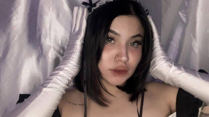 Dea OnlyFans Siap Bongkar Kasus Pornografi di Indonesia, Ajukan Diri