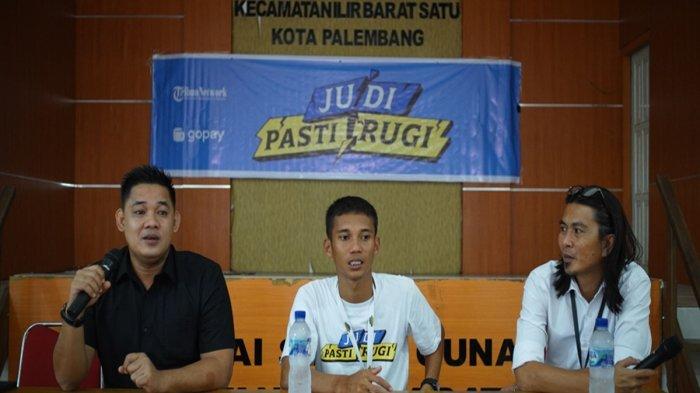 JUDI PASTI RUGI - GoPay kembali menggelar kampanye Judi Pasti Rugi di Palembang yang
mengedukasi masyarakat tentang bahaya judi online yang bisa merusak mental dan keuangan
keluarga.