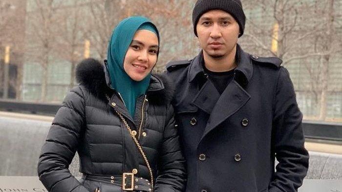 Habib Usman dan Kartika Putri 