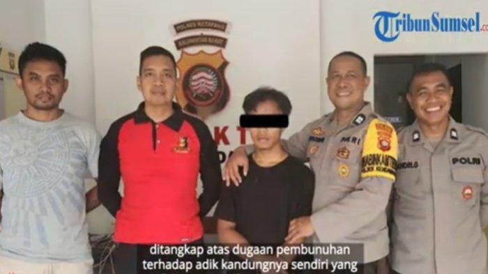 (tengah) pelaku pembunuhan adik kandung di Ketapang, Kalimantan Barat