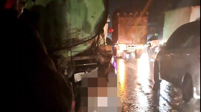 Kondisi Jalan Setelah Kecelakaan di Jalan Lintas Jambi Palembang