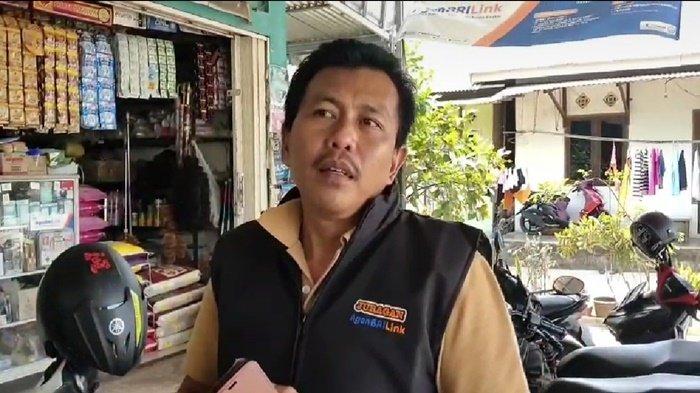 Syamsori (44) pemilik warung yang disatroni perampok di Palembang.