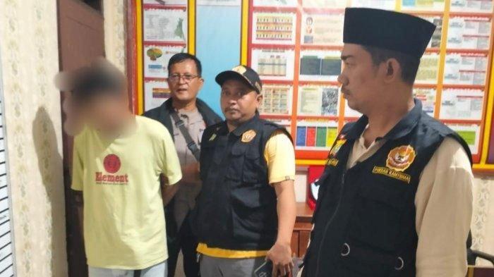 pria MAA (26) yang melakukan penusukan terhadap Lazuardy Firdaus, Imam di Musala Kramat Jati