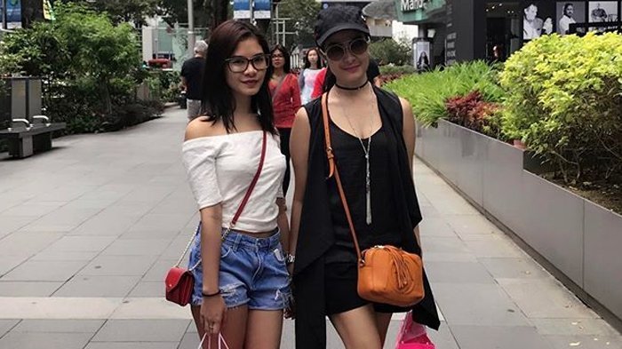 Salshadilla Juwita dan Iis Dahlia