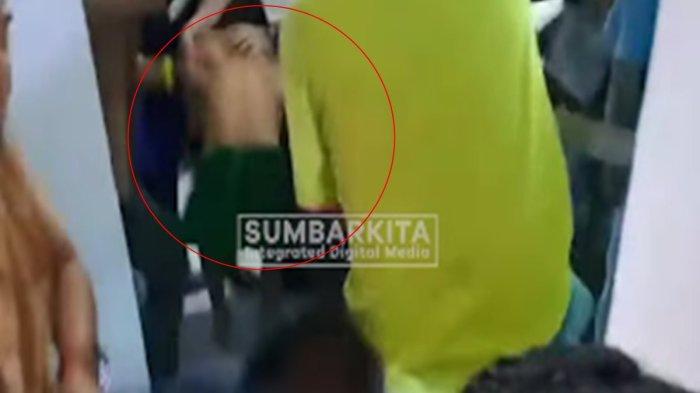 tampang Indra Septiarman alias IS saat berhasil ditangkap polisi di permukiman warga di Kayu Tanam, Pandang Pariaman.