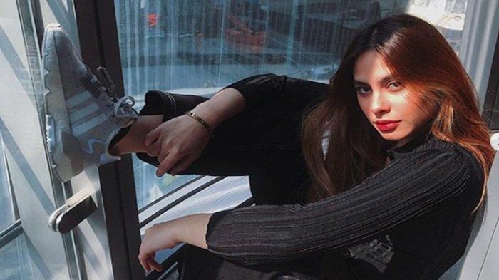 3 Artis Cantik & Seksi ini Bertubuh Kekar Hingga Perut Sixpack, Salah