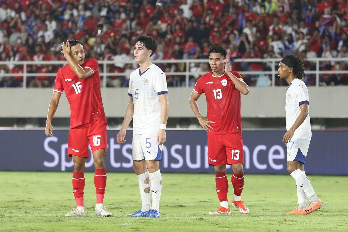 Muhammad Ferarri (13) kala berlaga dalam laga Grup B ASEAN Cup alias Piala AFF 2024 antara timnas Indonesia vs Filipina di Stadion Manahan, Solo, Sabtu 21 Desember 2024.