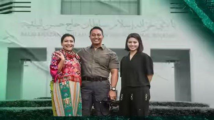 Angela Adinda (kanan) saat Ikut Jenderal Andika Perkasa Ke Acara Kerajaan Brunei Darussalam.