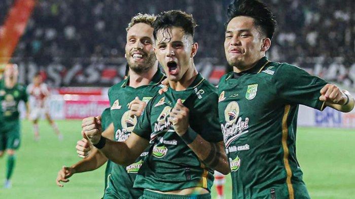 Persebaya Surabaya sempat mengicipi posisi pertama Liga 1 2023/2024