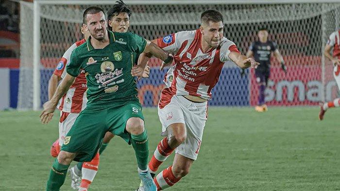 Dusan Stevanovic, bek Persebaya Surabaya akan diuji ketangguhannya saat Bajul Ijo lawan Bhayangkara FC di lanjutan Liga 1, Selasa (8/8/2023)