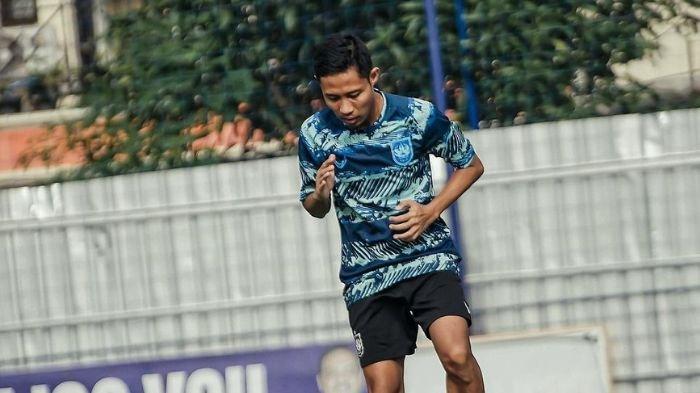 Evan Dimas saat berlatih bersama PSIS Semarang