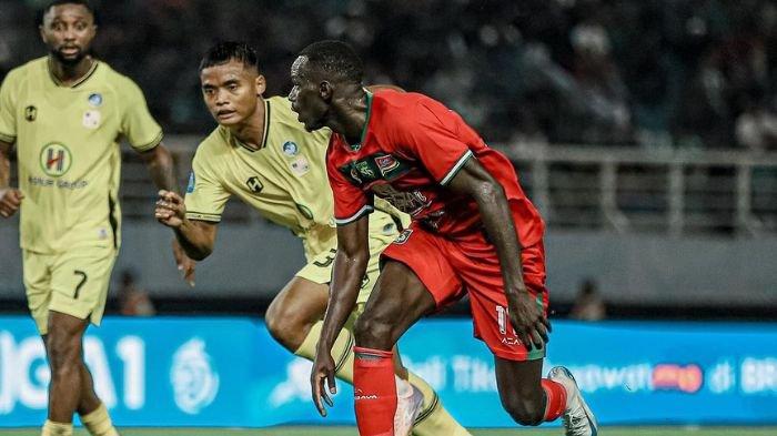 Flavio Silva di laga Persebaya Surabaya vs Barito Putera