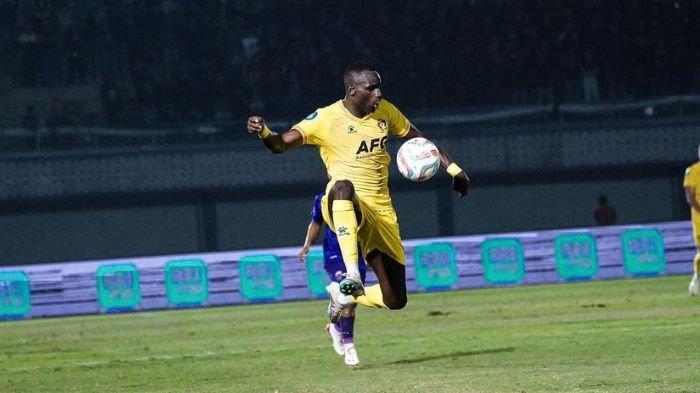 Flavio Silva saat beraksi bersama Persik Kediri di Liga 1 2023/2024
