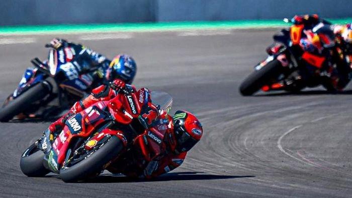 Francesco Bagnaia saat membalap di Sirkuit Mandalika
