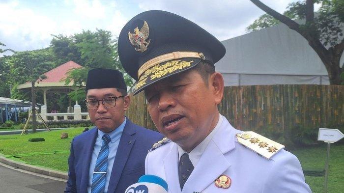 GEBRAKAN DEDI MULYADI - Gubernur Jabar Dedi Mulyadi usai dilantik di Istana, Jakarta, Kamis (20/2/2025). Ia melakukan gebrakan pertamanya dengan mengalihfungsikan mobil dinas.