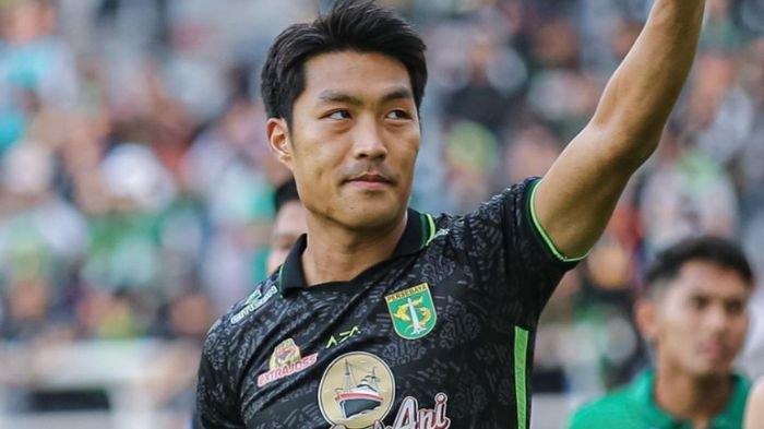 Gelandang asing Persebaya Surabaya, Song Ui-Young. penentu kemenangan Bajul Ijo lawan PSM Makassar di putaran pertama