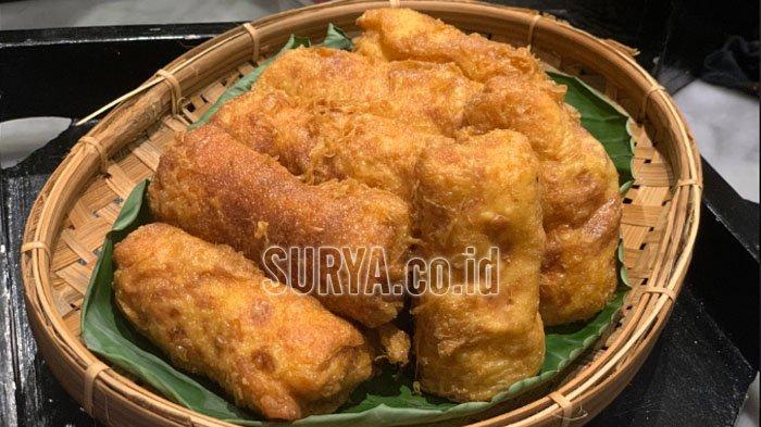 Gorengan menjadi hidangan yang digemari saat takjil berbuka puasa.