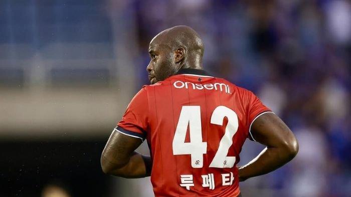 Jucie Lupeta saat memperkuat Bucheon FC