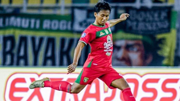 Kadek Raditya, Bek Persebaya Surabaya