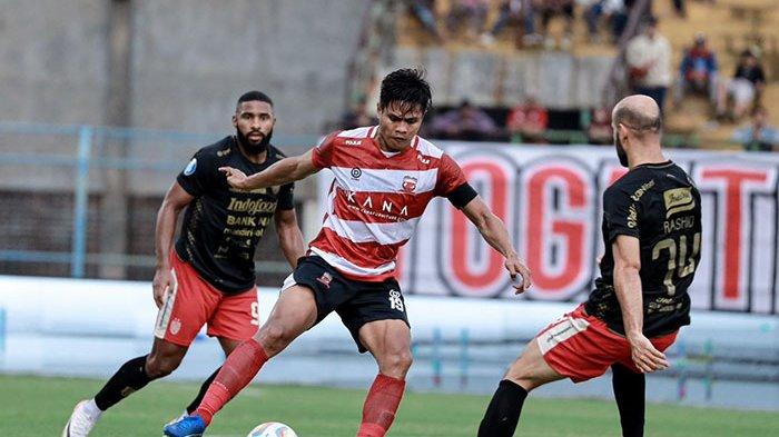 Kapten Madura United, Fachruddin Aryanto gagal membawa timnya menang lawan Bali United karen takluk 1-2 di Liga 1. Kekelahan ini menjadikan situasi Madura United semakin sulit, lima laga terakhir puasa kemenangan dan hanya meraih satu poin