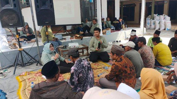 Kenelkan Teknologi Pemeliharaan Ternak, FKH Unair Gelar Pelatihan untuk Peternak Bangkalan