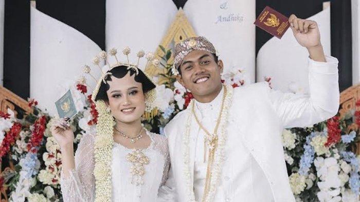 Kiper Persebaya Surabaya, Andhika Ramadhani, saat melangsungkan pernikahan 13 Juni 2024 lalu.