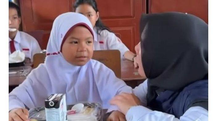 Devi, siswa SD viral