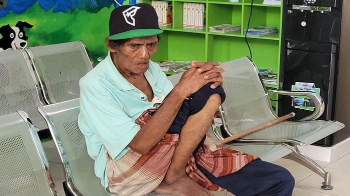 La Hasim, Kakek Telantar yang Anggap Kantor Polsek Nunukan Rumahnya.