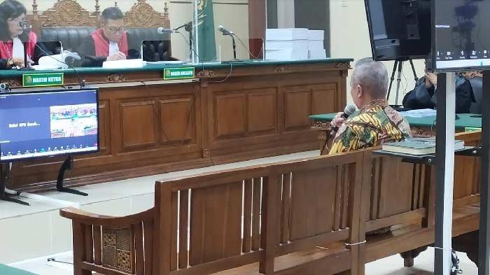 Sidang Kajari Bondowoso eks di Pengadilan Tipikor Surabaya