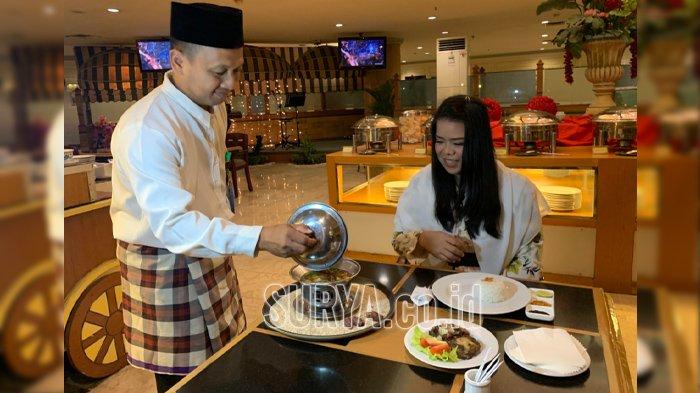 Menu Sop Buntut Padang Pasir turut disajikan Hotel Tunjungan untuk memanjakan penggemar kuliner saat Ramadan.