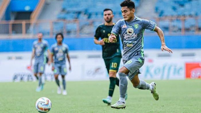 Mikael Tata saat memperkuat Persebaya Surabaya