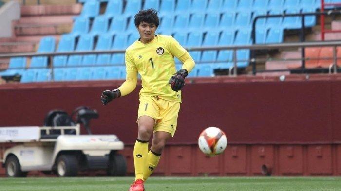 Biodata dan Akun Instagram Adi Satryo, Kiper Muda Berbakat dalam Timnas