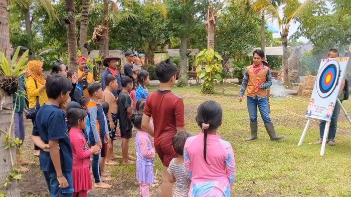 
Nusantara Edupark Kabupaten Madiun memanfaatkan libur Natal dan Tahun Baru untuk meningkatkan kunjungan wisatawan.
