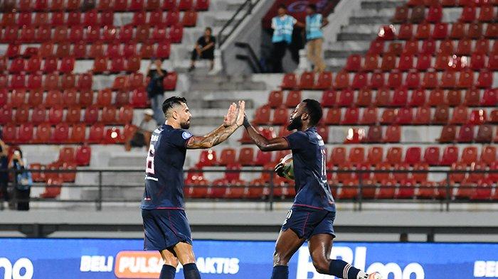 Jadwal Liga 1 hari ini, Selasa (30/4/2024). Laga sarat gengsi bakal terjadi di laga terakhir kompetisi Liga 1 2023/2024 yang mempertemukan Madura United vs Arema FC.